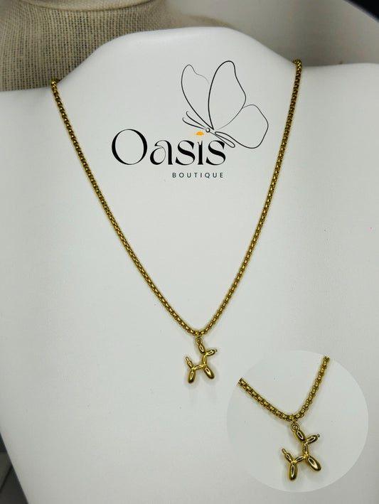 Amira Pendant Necklace