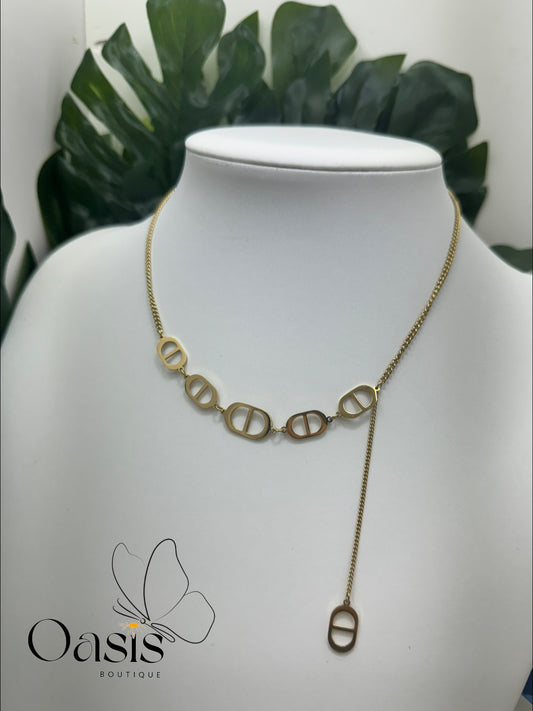 Helena Pendant Necklace