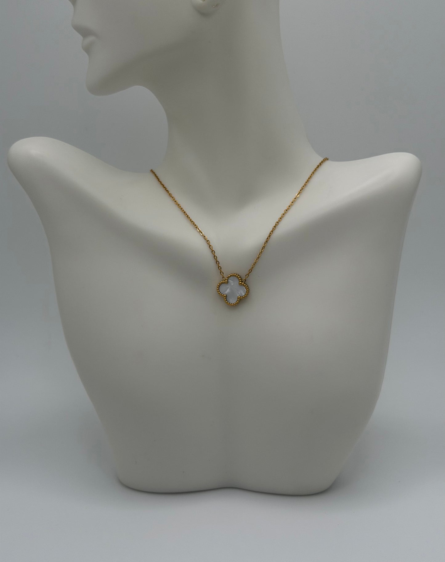 Renacer Pendant Necklace
